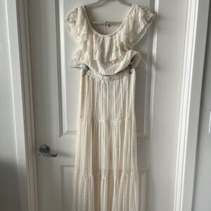 Madden Girl Ivory Lace Ruffle Top & Tiered Skirt Set – Size M